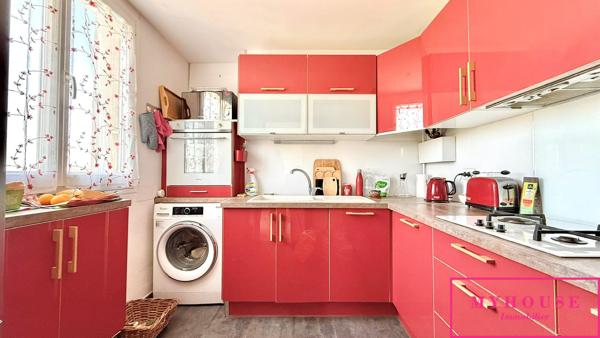 Appartement
                                                                                                                                                                                                                                                                                                                        4 pièce(s)                                                                                                                                                                                                          3 chambre(s)                                                                                                                                                                                                          68.1  m²