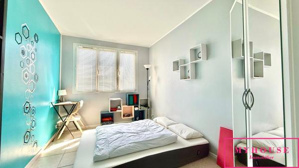 Appartement
                                                                                                                                                                                                                                                                                                                        4 pièce(s)                                                                                                                                                                                                          3 chambre(s)                                                                                                                                                                                                          68.1  m²