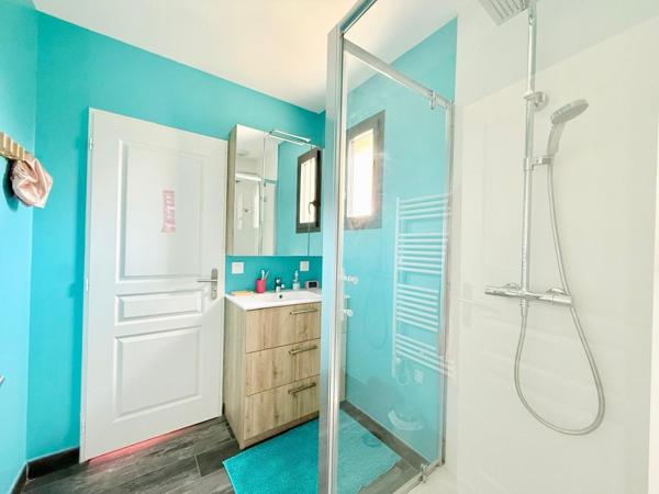 Maison 7 piéces 4 chambres. 899 000 € - Référence  994
