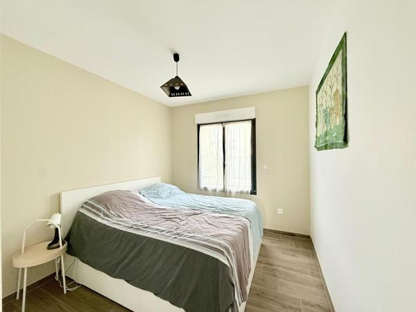 Maison 7 piéces 4 chambres. 899 000 € - Référence  994