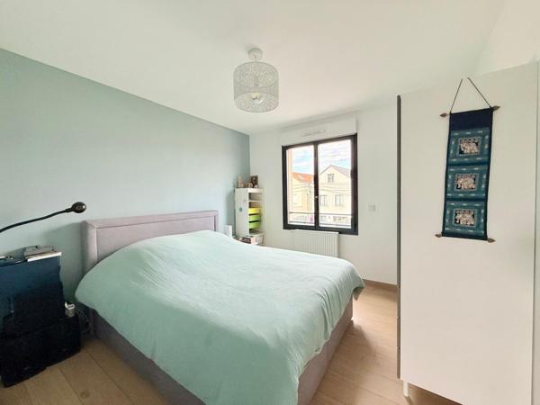 Maison 7 piéces 4 chambres. 899 000 € - Référence  994