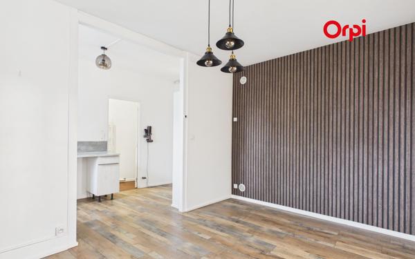 Appartement à louer    4 pièces •  Bernay