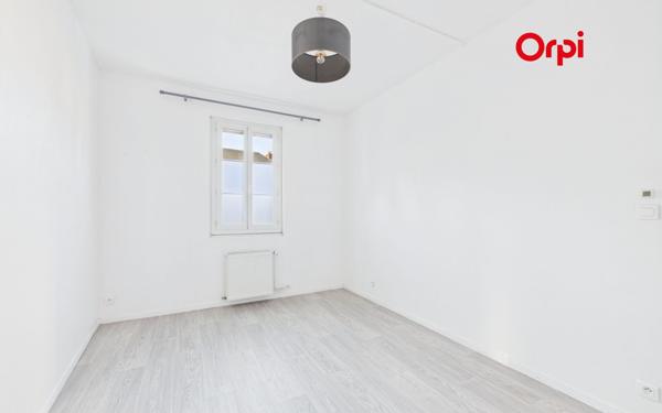 Appartement à louer    4 pièces •  Bernay