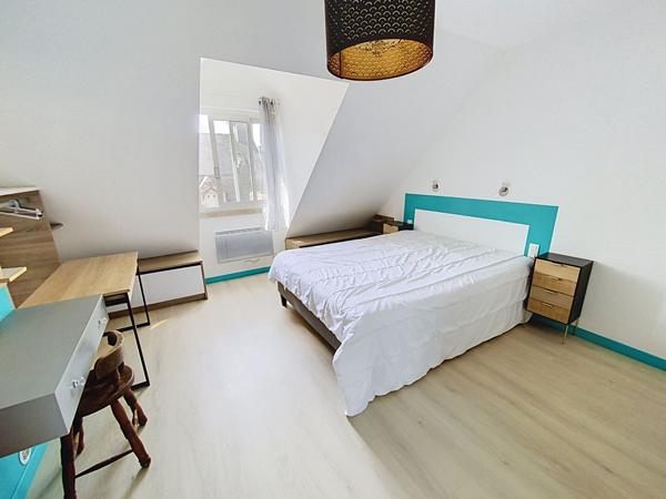 Maison Melgven 90 m2 avec terrasse en excellent état  située en hyper centre de la commune .