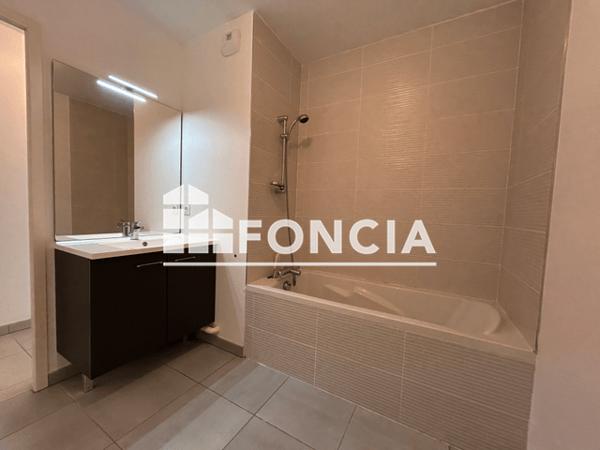 Location Appartement 3 pièces 65 m² - ECHO - H201 - 19 ALLEE ALBERT JACQUARD Lagord 17140