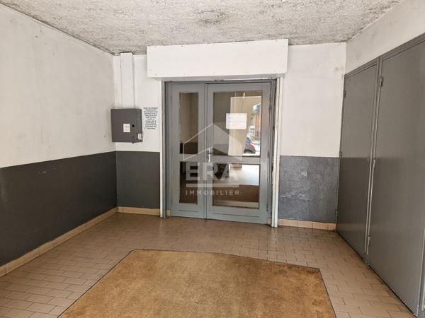 Local d'activité de 536 m²