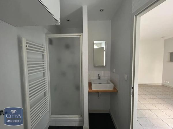 Appartement à louer 1 pièce 26.86m² Poitiers (86000)