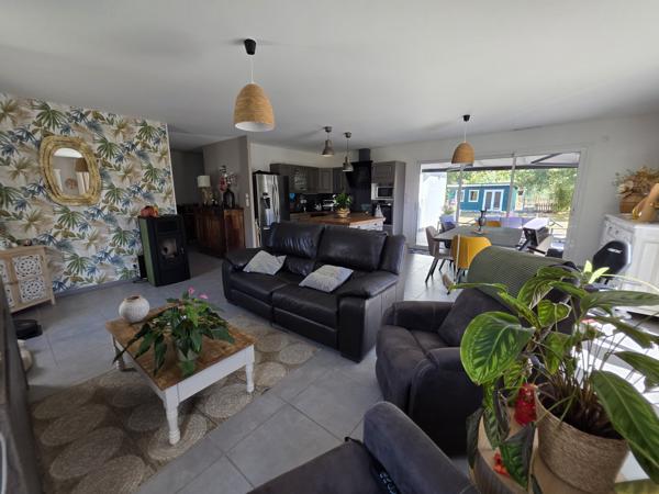 Maison
         4 pièces
        - 113 m² 497 000 € *