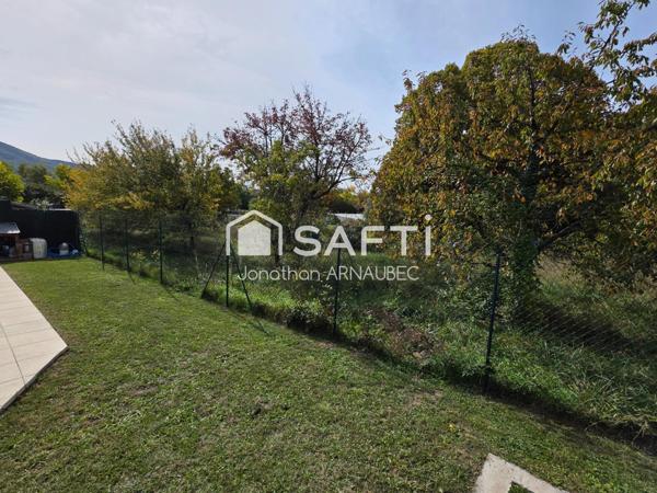 villa de plain-pied avec piscine quartier calme