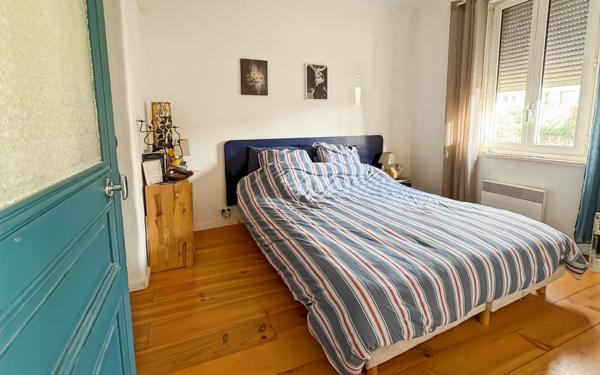 Maison à vendre    6 pièces •  Marseille 16