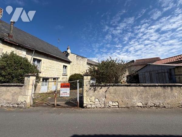 En plein coeur de Marçay, ensemble immobilier à fort potentiel à rénover, sur un terrain d'envi...