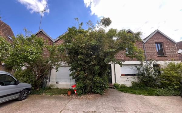 Immeuble à vendre    7 pièces • 148,49 m2 Beauvais