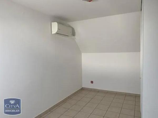 Appartement à louer 3 pièces 60m² Saint-Pierre (97410)