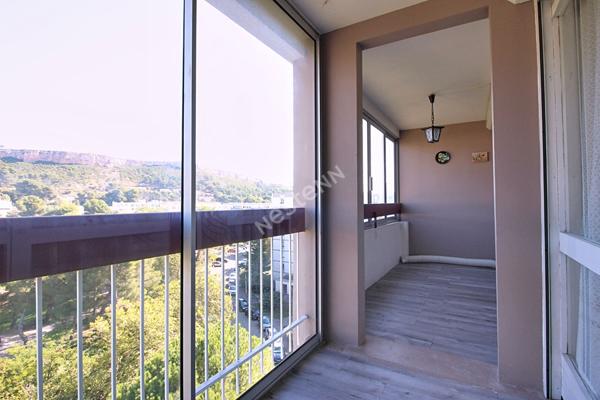 Appartement Vitrolles 4 pièces de 78 m² environ au dernier étage avec ascenseur