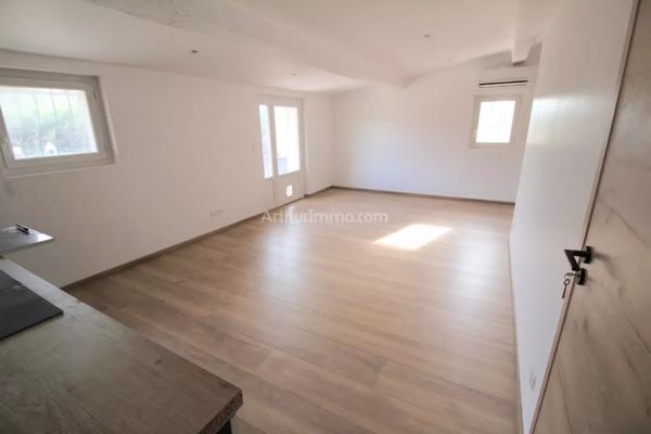 Location                                                      Appartement
                        
                     3 pièces                      61 m2                     à Puget-sur-Argens