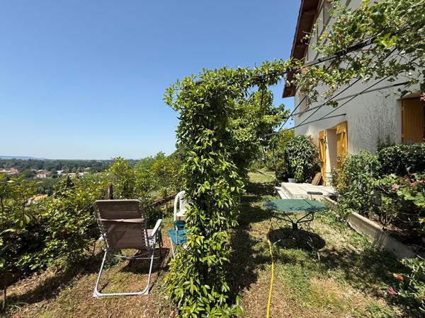 47300 VILLENEUVE SUR LOT Maison semi enterrée avec vue à Villeneuve/Lot