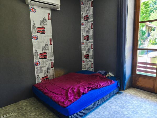 Maison individuelle en pierre avec piscine