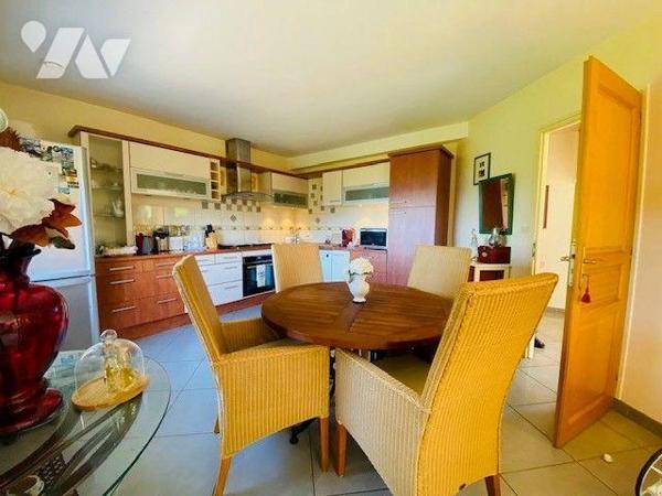 A Vendre à Perros-Guirec (22700) en Côtes-d'Armor (22) Une maison construite en 2005, d'une sur...