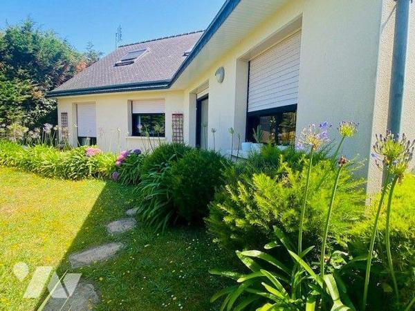 A Vendre à Perros-Guirec (22700) en Côtes-d'Armor (22) Une maison construite en 2005, d'une sur...