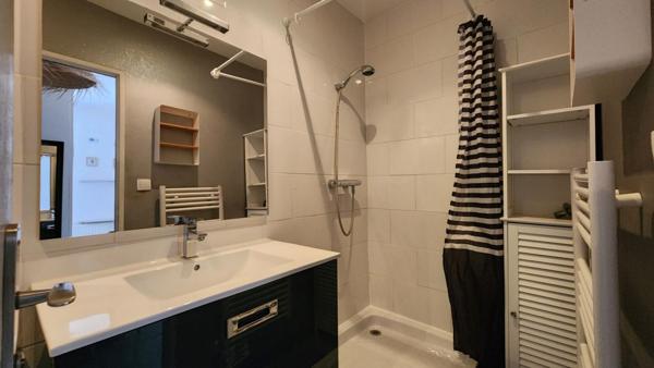 DIJON REPUBLIQUE - Appartement  T2