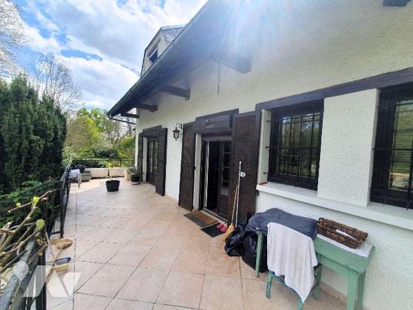 Maison à vendre à Nargis (45210).

Maison d'une surface habitable d'environ 210 m² avec un te...