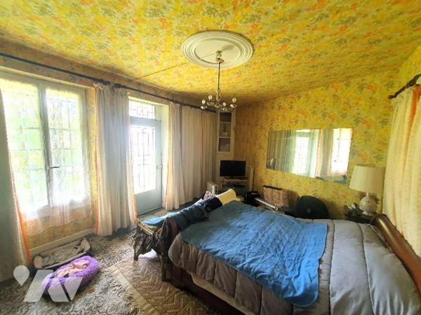 Maison à vendre à Nargis (45210).

Maison d'une surface habitable d'environ 210 m² avec un te...