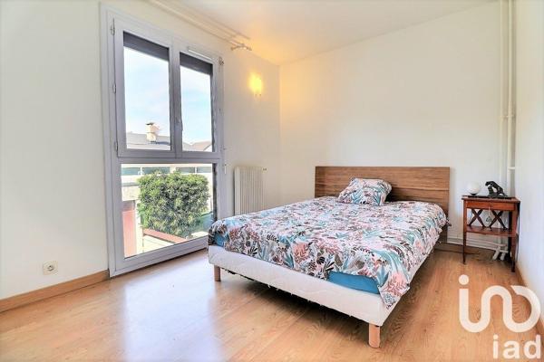 Appartement 5 pièces de 93 m² à Gretz-Armainvilliers (77220)