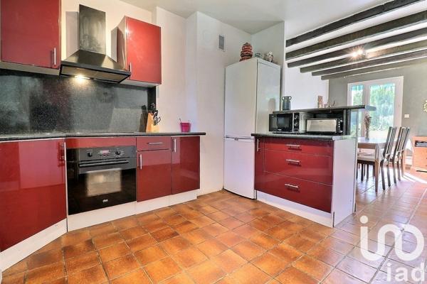 Appartement 5 pièces de 93 m² à Gretz-Armainvilliers (77220)