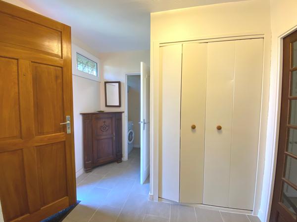 Maison
         6 pièces
        - 125 m² 389 000 € *