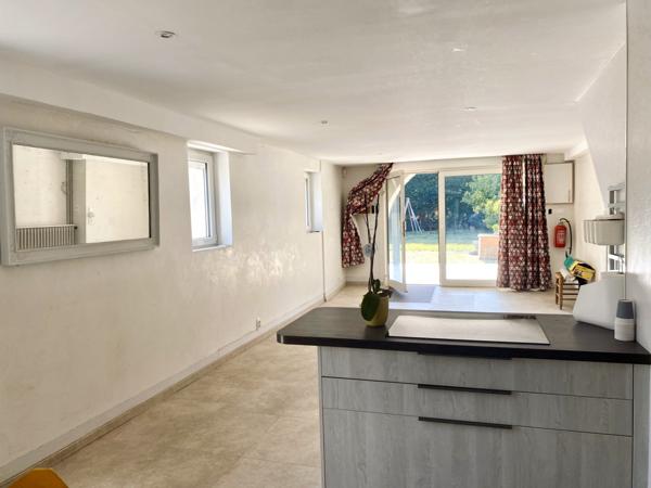 Tournon-sur-Rhône (07300) Villa 180 m² avec piscine et terrain - DPE A - Tournon centre-sud