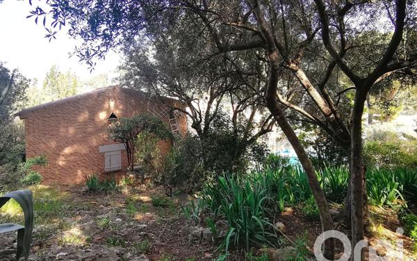 Maison à vendre    6 pièces • 140 m2 Toulon