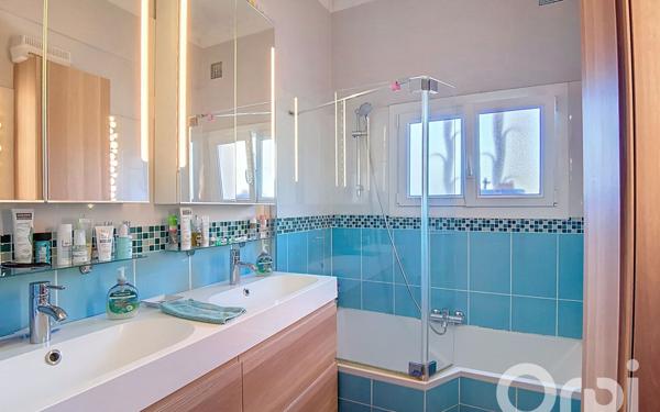 Maison à vendre    6 pièces • 140 m2 Toulon