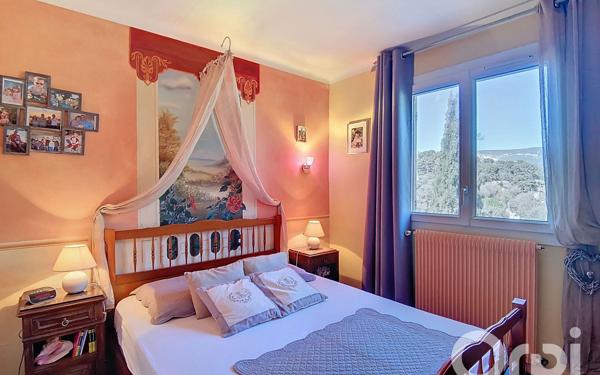 Maison à vendre    6 pièces • 140 m2 Toulon