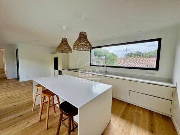 Villa de 141M 2 avec Piscine, un Écrin entre Océan & Centre-Ville