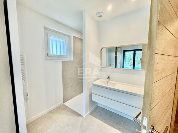 Villa de 141M 2 avec Piscine, un Écrin entre Océan & Centre-Ville