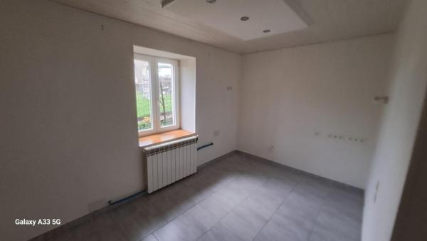 Maison mitoyenne ( Viomenil  88260)