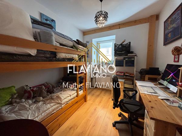 Barcelonnette (04400) MAISON DE VILLE - 2 APPARTEMENTS - EXTÉRIEUR