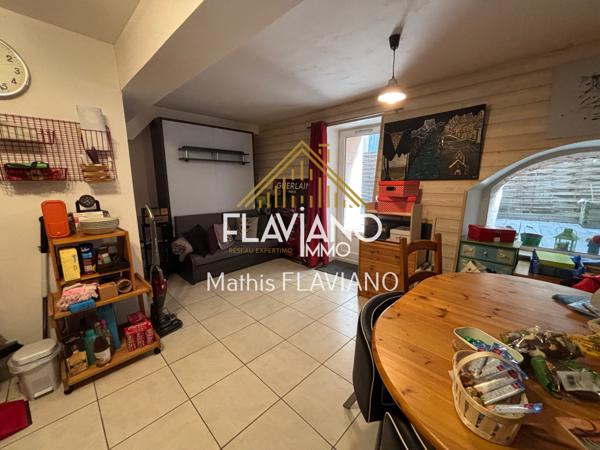 Barcelonnette (04400) MAISON DE VILLE - 2 APPARTEMENTS - EXTÉRIEUR