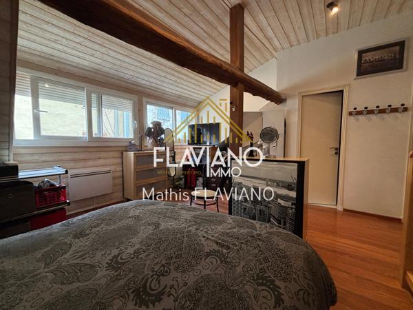 Barcelonnette (04400) MAISON DE VILLE - 2 APPARTEMENTS - EXTÉRIEUR