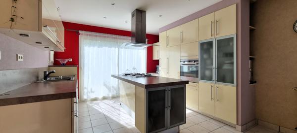 Talensac (35160) Belle maison d'habitation avec un terrain constructible