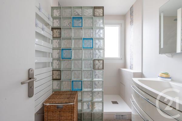 Appartement F5 à vendre  5 pièces - 98,58 m2 ST MAUR DES FOSSES - 94