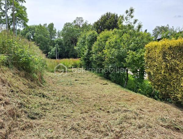 Terrain de 661 m²