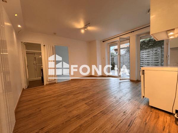 Location Appartement 3 pièces 43.82 m² - Pau 64000