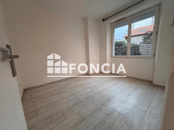 Location Appartement 3 pièces 43.82 m² - Pau 64000