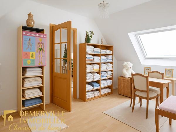 Maison familiale 121mé avec vie de plai,-pied  - VENTE INTERACTIVE