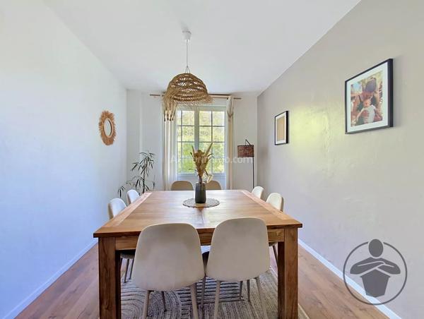 Vente                                                      Maison
                        
                     3 pièces                      85 m2                     à Coutras