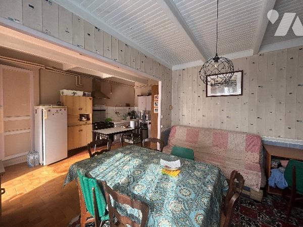 L'Etude de Maître Esnault vous propose à la vente une maison sur la commune de GRANVILLE Ref : V1047