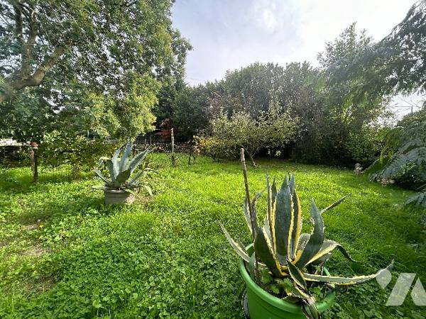 L'Etude de Maître Esnault vous propose à la vente une maison sur la commune de GRANVILLE Ref : V1047