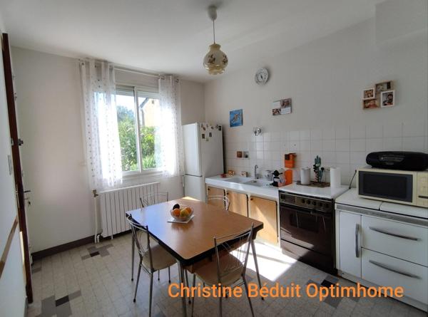 OFFRE ACCEPTEE /Charente, Ruelle sur Touvre, maison 3 chambres sur sous-sol, jardin et garage 36m²