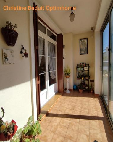 OFFRE ACCEPTEE /Charente, Ruelle sur Touvre, maison 3 chambres sur sous-sol, jardin et garage 36m²